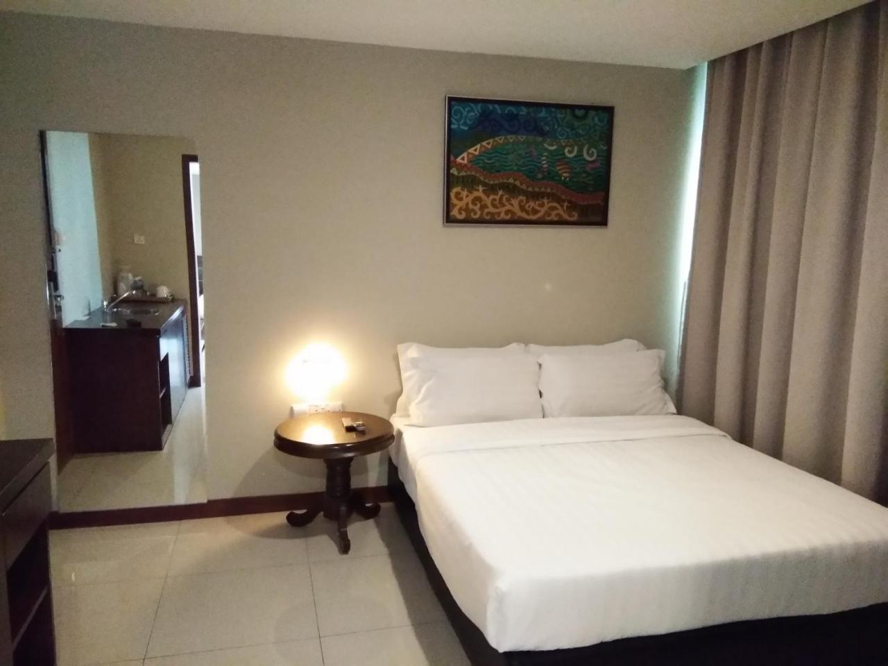 Kinabalu Daya Hotel Kota Kinabalu Ngoại thất bức ảnh